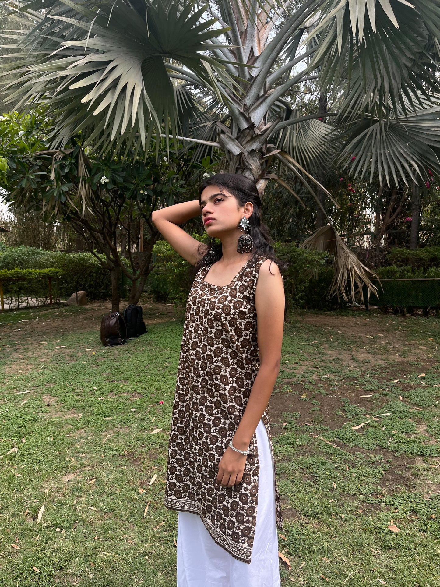 BrownAura Kurti